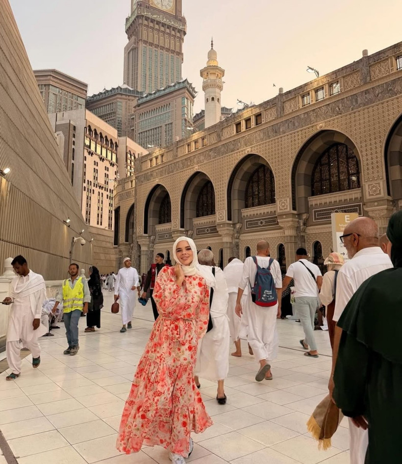 Damla Ersubaşı umreye gitti: Fotoğrafına gelen yorum çileden çıkardı - Resim : 2