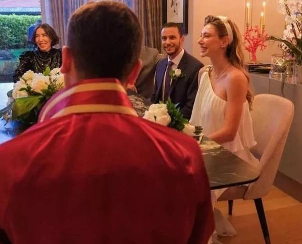 Şeyma Subaşı'nın nikahına kızı Melisa'nın kombini nikaha damga vurdu! Herkes nikahı unutup eleştirdi - Resim: 10