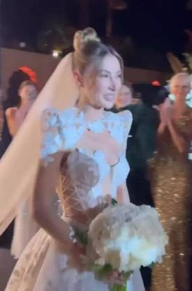 Şeyma Subaşı'nın nikahına kızı Melisa'nın kombini nikaha damga vurdu! Herkes nikahı unutup eleştirdi - Resim: 5