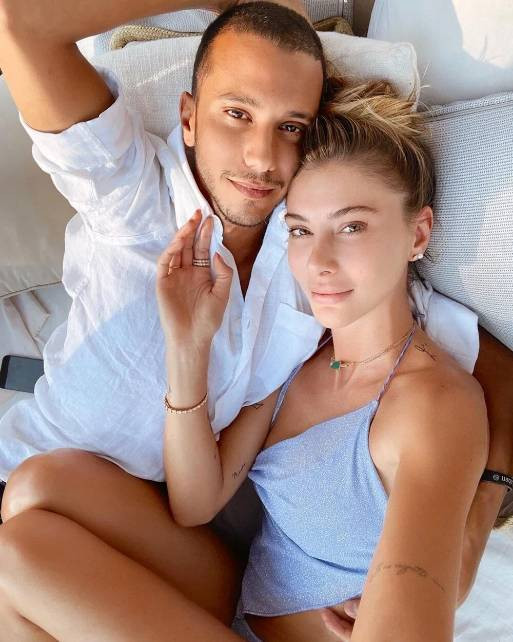 Şeyma Subaşı'nın nikahına kızı Melisa'nın kombini nikaha damga vurdu! Herkes nikahı unutup eleştirdi - Resim: 20