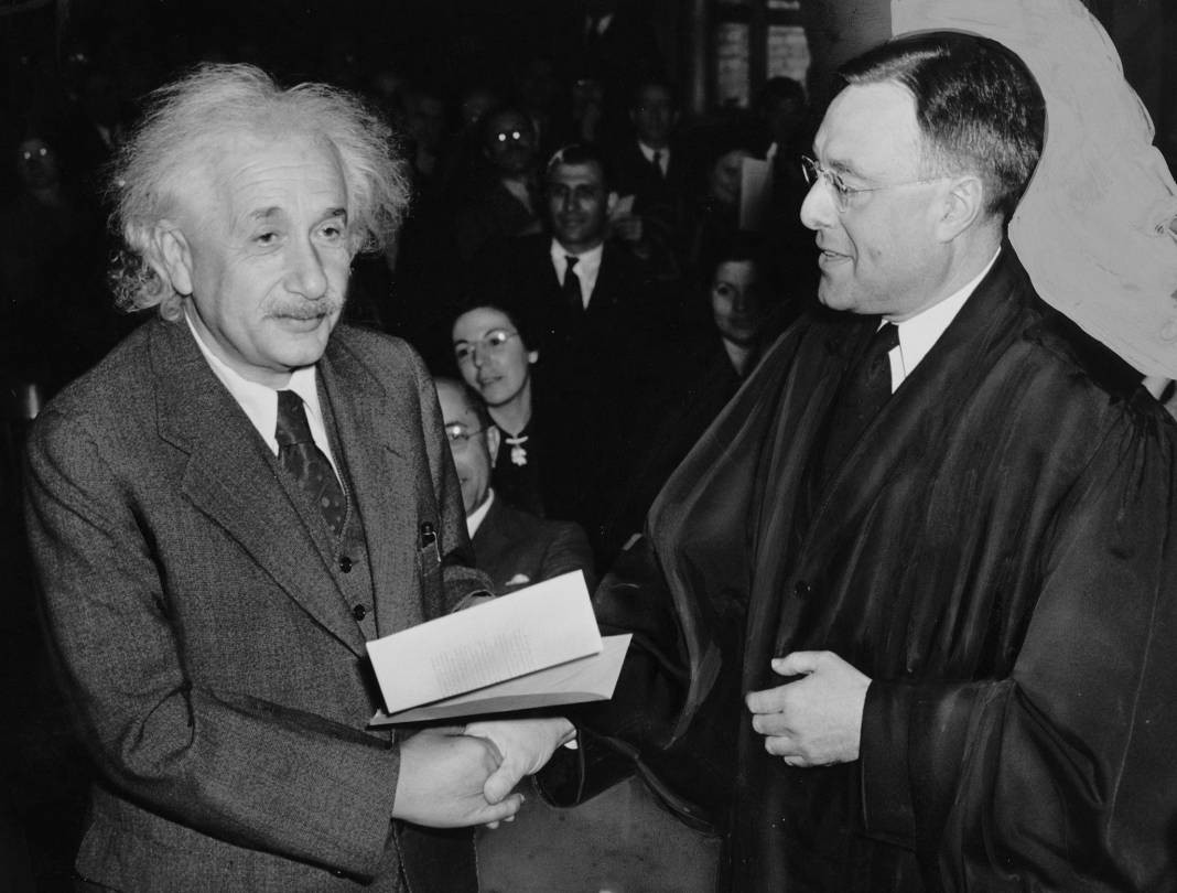 Einstein hayatını kurtarabilecek bir ameliyatı neden reddetti. Yaşama şansı verildi ama kabul etmedi - Resim: 10
