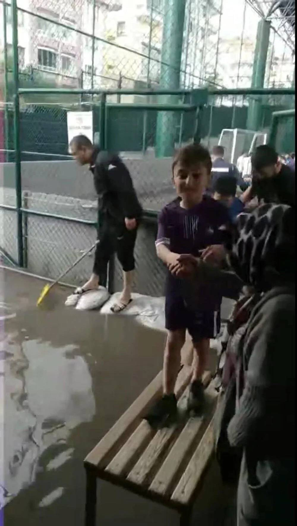 Ankara sular altında kaldı - Resim: 5