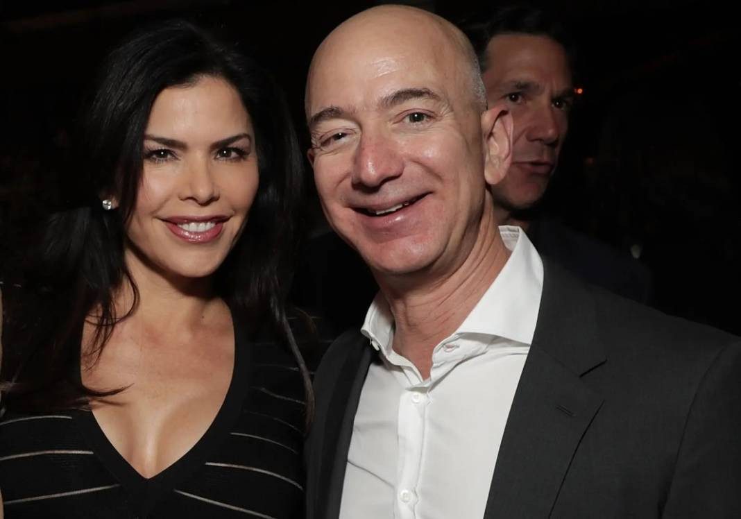 Ünlü milyarder Jeff Bezos’tan sevgilisine milyon dolarlık evlenme teklifi - Resim: 12