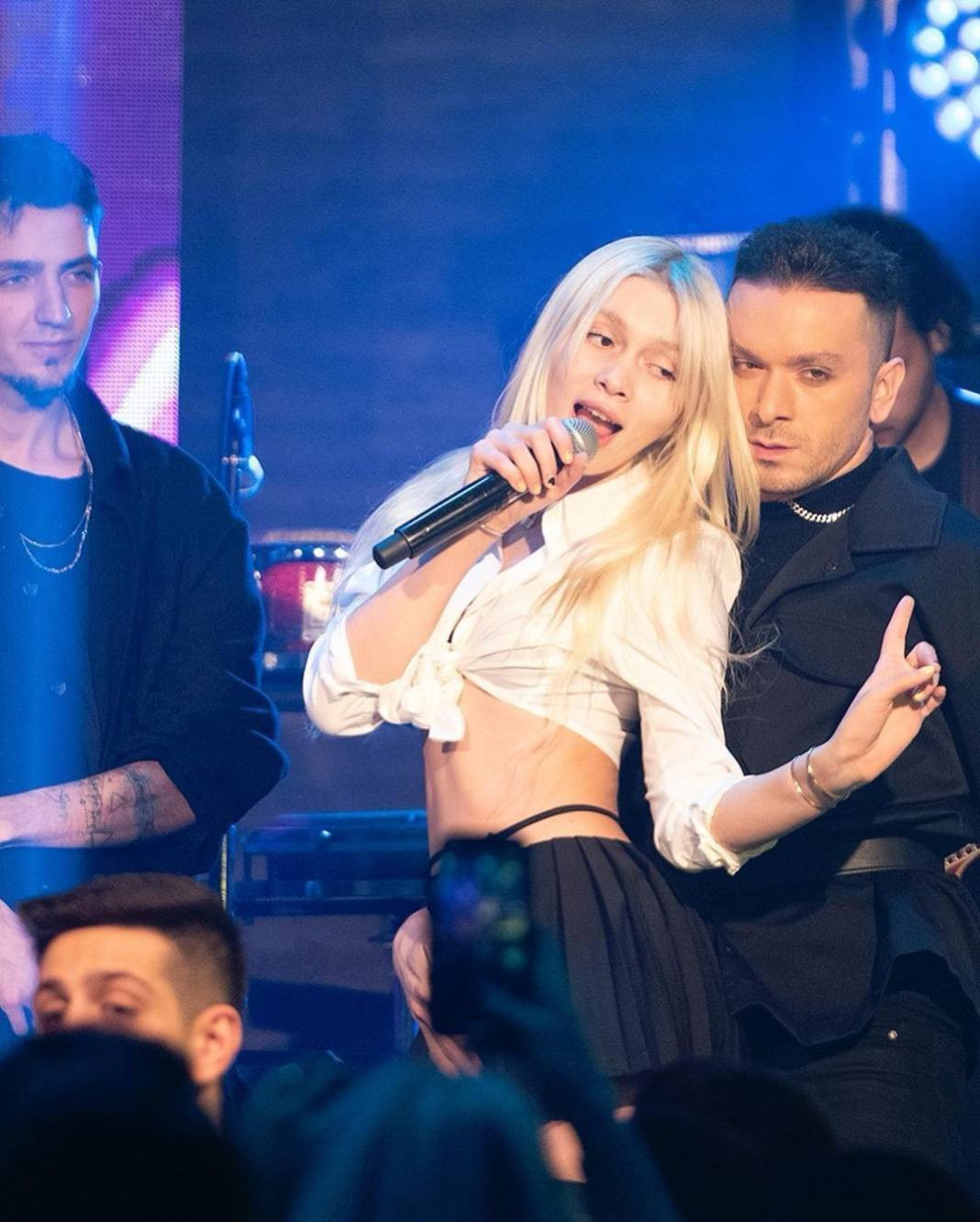 Aleyna Tilki’nin minik bikinisi olay oldu! Yorum yağdı - Resim: 17