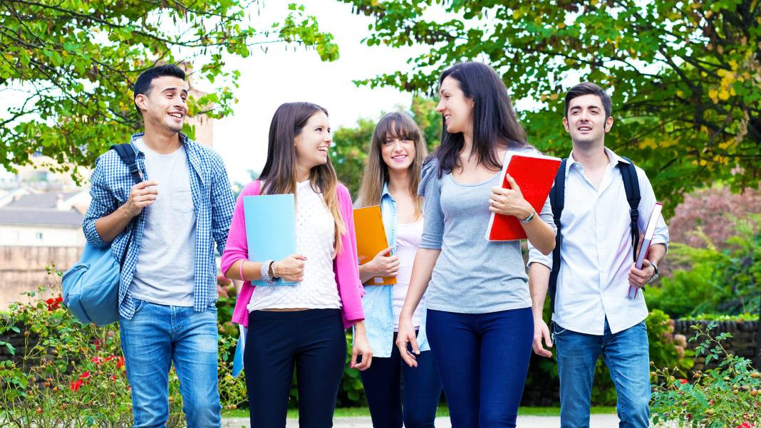 Türk gençlerinin kararı hüngür hüngür ağlattı. Alman şirketi Türkiye'de anket yaptı - Resim: 14