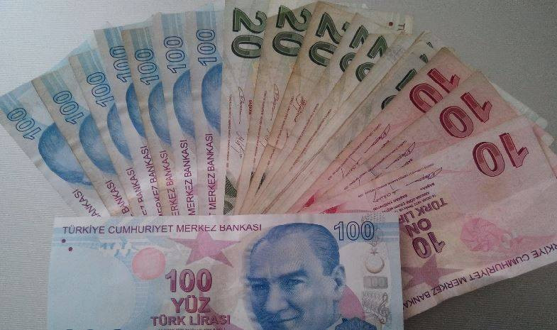 Memur ve emekli maaşında masadaki 2 ihtimal sızdırıldı. Yandaş gazete duyurdu günahı onların boynuna - Resim: 8