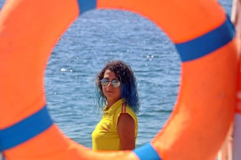 Kadın cankurtaranları gören erkekler boğulma taklidi yapıyor - Resim: 7