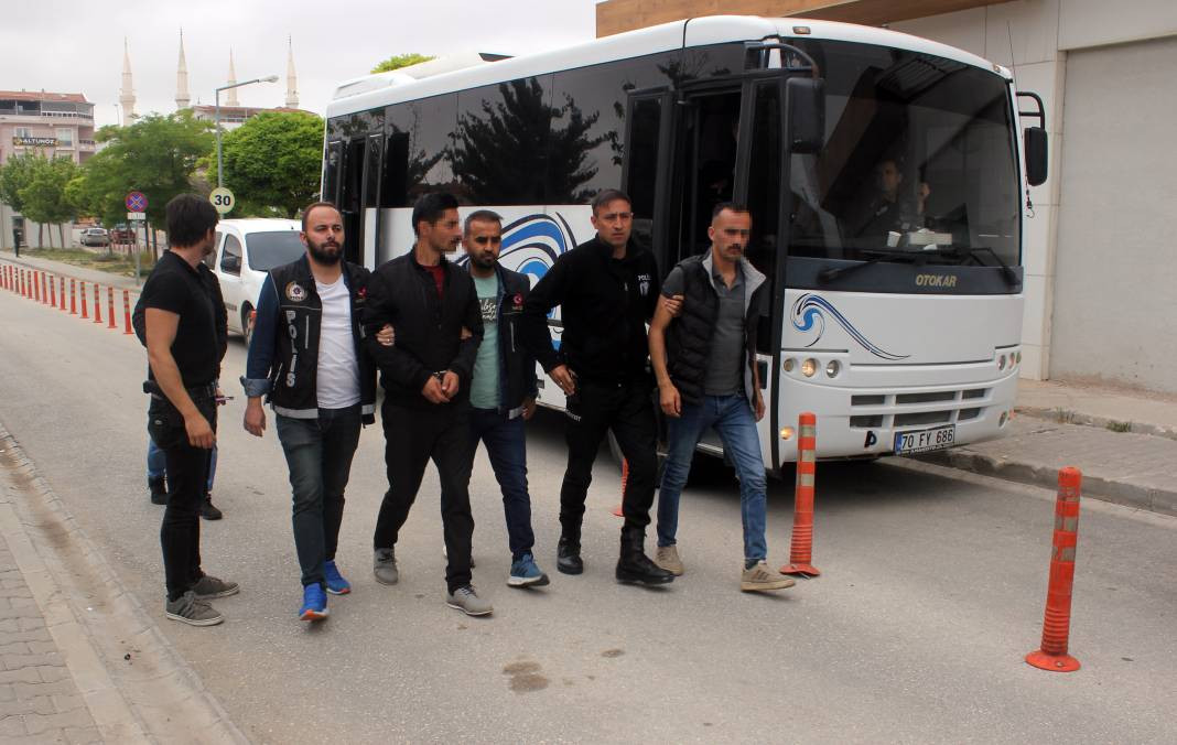 Uyuşturucu ticareti yapan örgüte operasyon: 17 gözaltı - Resim: 5