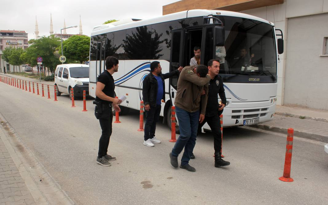 Uyuşturucu ticareti yapan örgüte operasyon: 17 gözaltı - Resim: 2