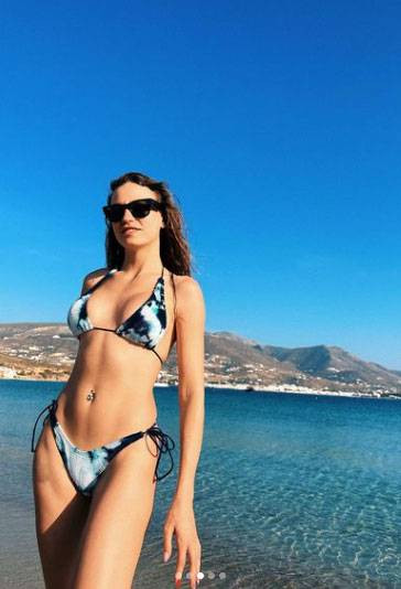 Bikini giyen Serenay Sarıkaya havaya sıçradı fotoğrafçının kalbi duruyordu - Resim: 7