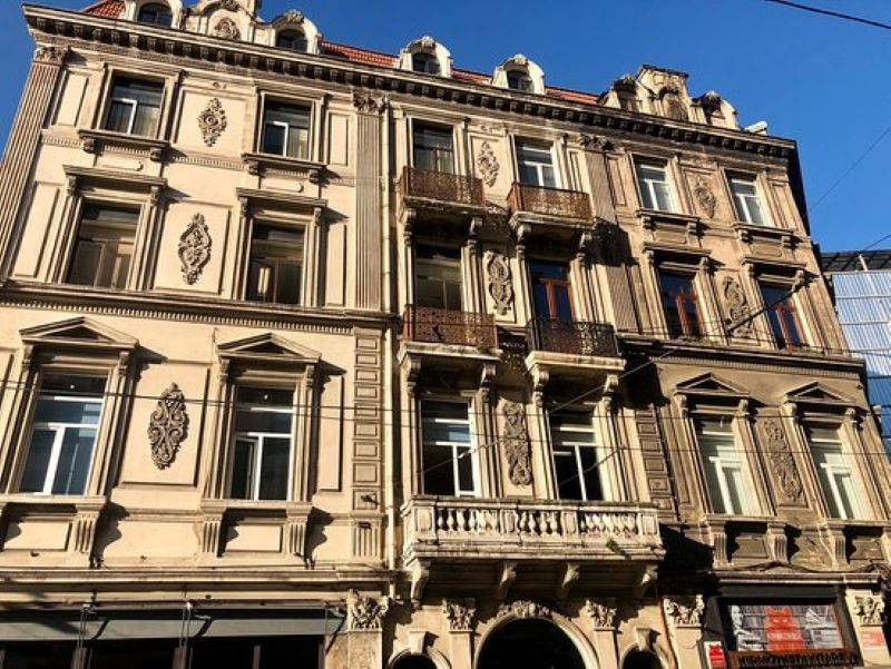 İş insanlarının tarihi bina merakı. Kim nereyi aldı - Resim: 3