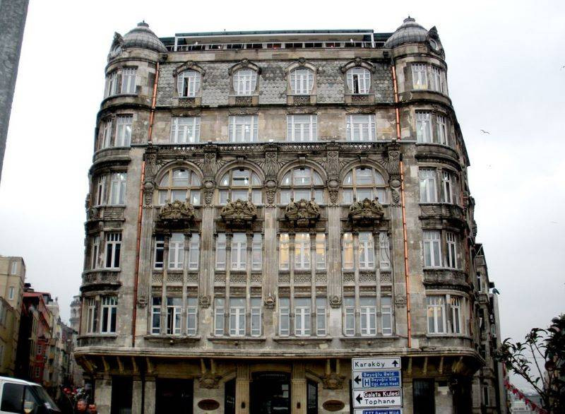 İş insanlarının tarihi bina merakı. Kim nereyi aldı - Resim: 6