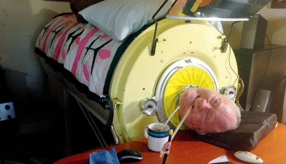 70 yıldır demir makinenin içinde yaşıyor ama asla pes etmedi. İlham veren hayat hikayesi sizi büyüleyecek - Resim: 11