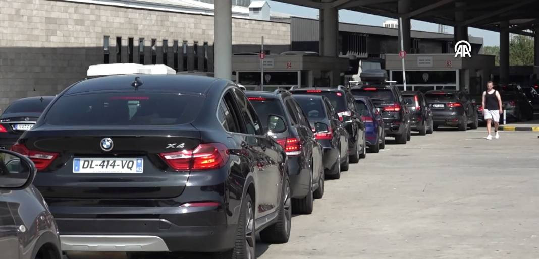 Euro TL'yi 30'a katlayınca gurbetçiler Kapıkule'ye dayandı - Resim: 2