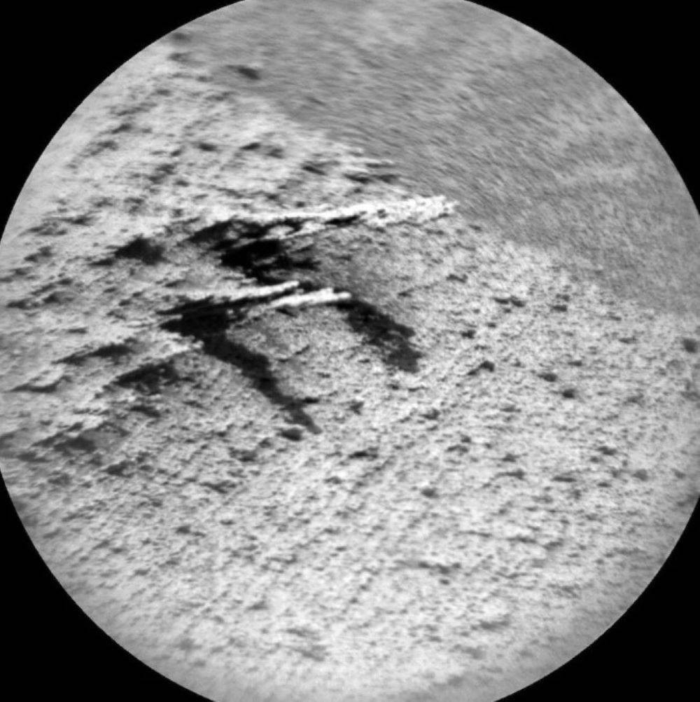 Mars'a uzay gemisi mi indi? Kızıl Gezegen'de sıra dışı bir cisim bulundu - Resim: 5