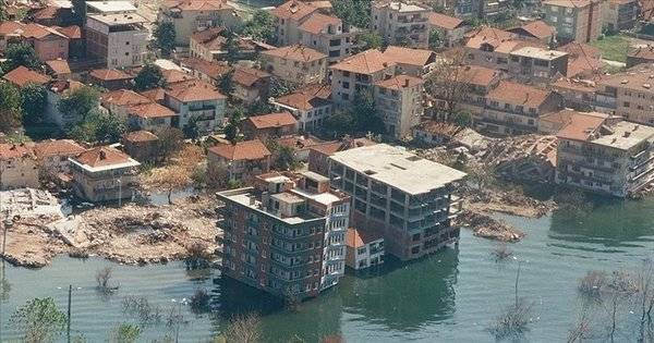 17 Ağustos depreminin 24. yıl dönümü. Türkiye o 45 saniyeyi hiç unutmadı - Resim: 15