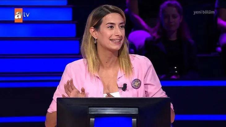 Milyoner yarışmasında seyirciler yanlış yönlendirdi. Verdikleri cevapla genç kızı elettirdiler - Resim: 1