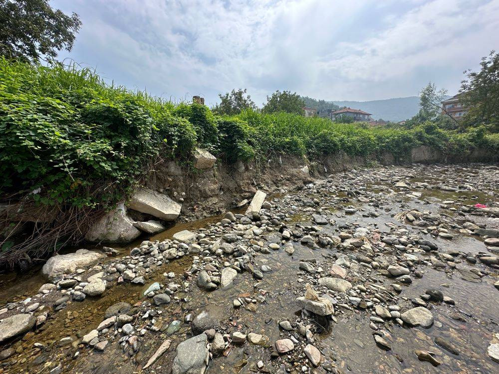 Sel felaketi sonrası gün yüzüne çıktı. Mahalleli şaşkın: Daha önce böyle bir şey görmedik - Resim: 4