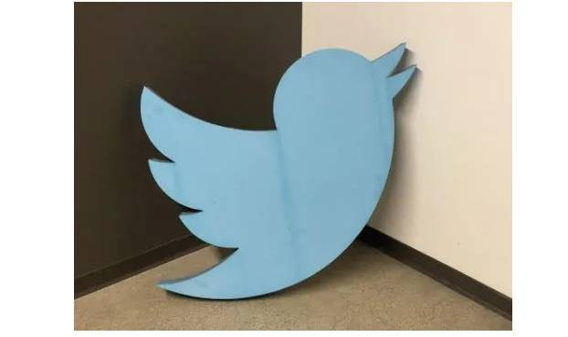 Elon Musk'ın Twitter'ında köklü değişiklik. Açık artırmayla satıyor - Resim: 3