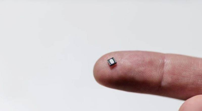 Cüzdan taşımayan adam hesapları parmaklarıyla ödüyor - Resim: 6