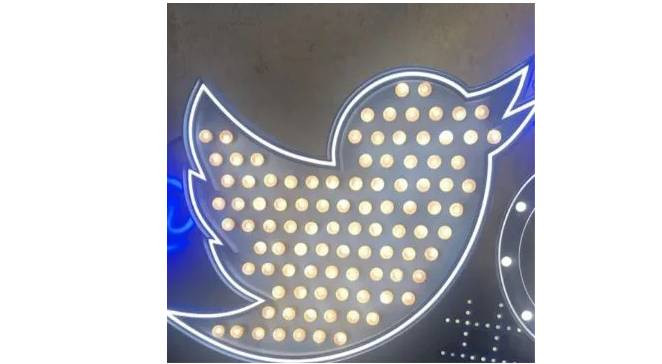 Elon Musk'ın Twitter'ında köklü değişiklik. Açık artırmayla satıyor - Resim: 4