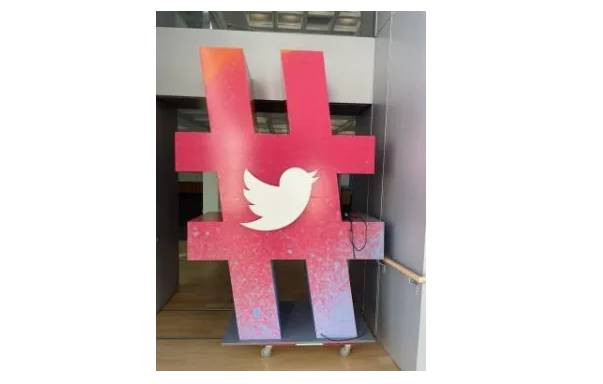 Elon Musk'ın Twitter'ında köklü değişiklik. Açık artırmayla satıyor - Resim: 5