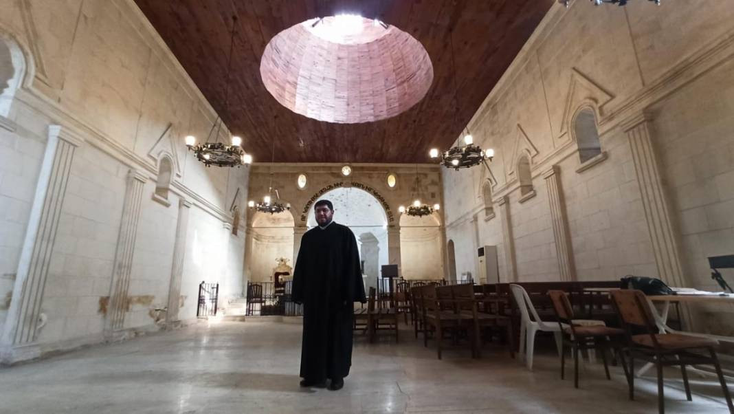 Hatay’da depremde 16 kilise hasar gördü - Resim: 16