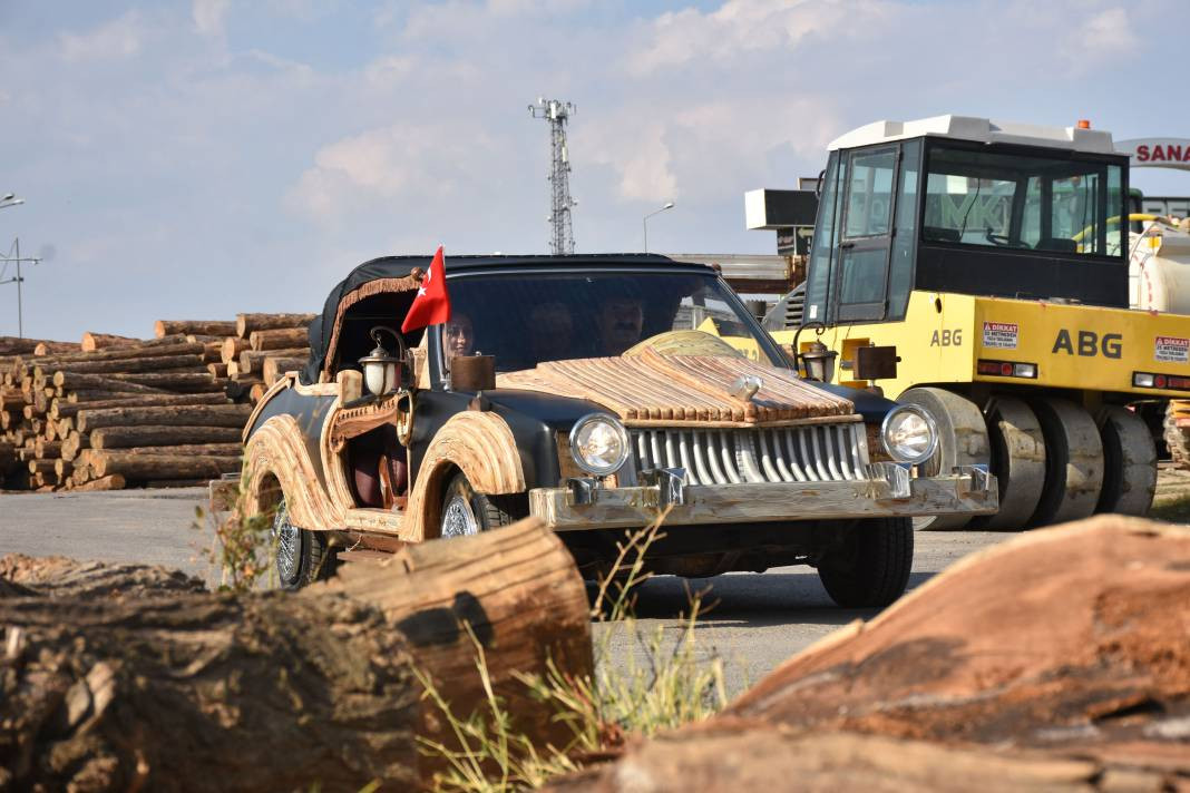 Saz yapımında kullanılan ağaçlarla araba yaptılar - Resim: 5