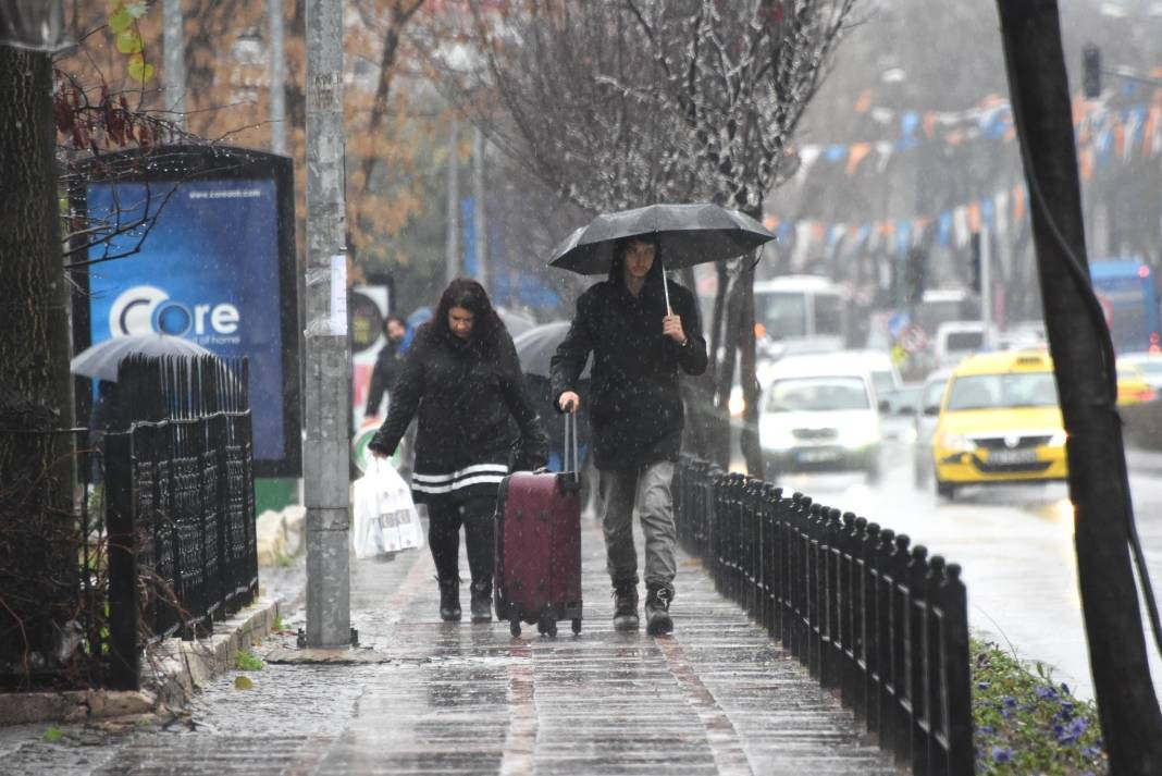 İstanbul’u bugün ve yarın süper hücre vuracak. Dikkat. Karadeniz’den süratle geliyor - Resim: 19