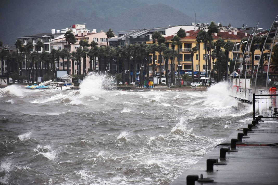 İstanbul’u bugün ve yarın süper hücre vuracak. Dikkat. Karadeniz’den süratle geliyor - Resim: 23