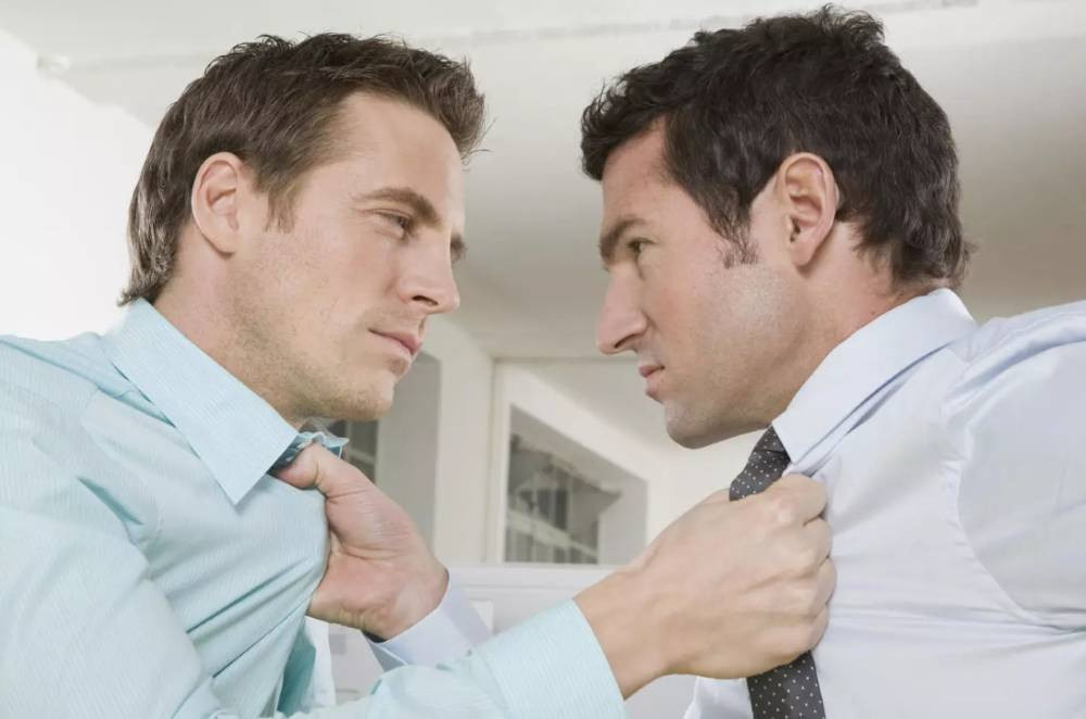 Arkadaşının kötü olduğunu nasıl anlarsın? Bu özelliklere sahipse arkanıza bakmadan kaçın - Resim: 4