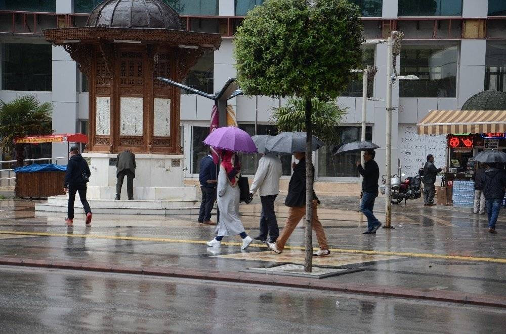 İstanbul’u bugün ve yarın süper hücre vuracak. Dikkat. Karadeniz’den süratle geliyor - Resim: 39