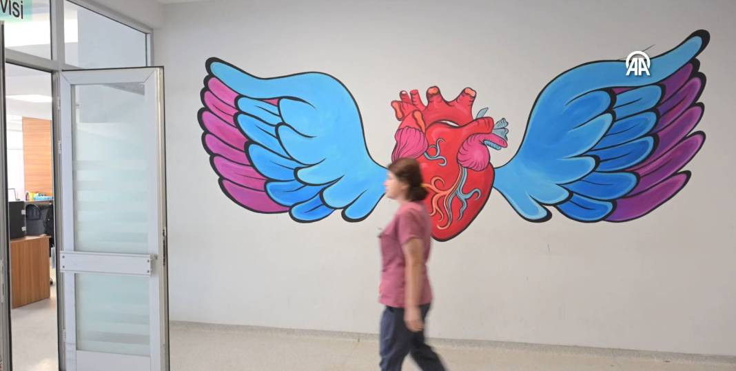 Hastanenin engelli temizlik görevlisi yaptığı resimlerle dikkat çekti. Resim öğretmeni oldu - Resim: 12