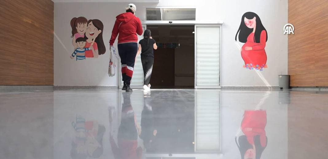 Hastanenin engelli temizlik görevlisi yaptığı resimlerle dikkat çekti. Resim öğretmeni oldu - Resim: 13