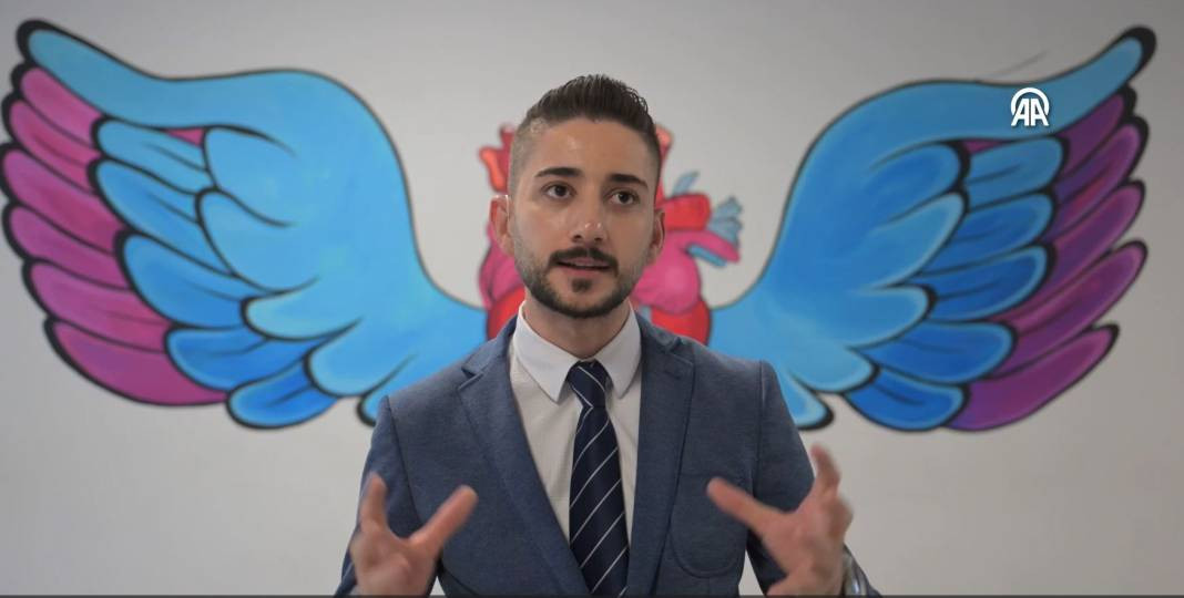 Hastanenin engelli temizlik görevlisi yaptığı resimlerle dikkat çekti. Resim öğretmeni oldu - Resim: 18