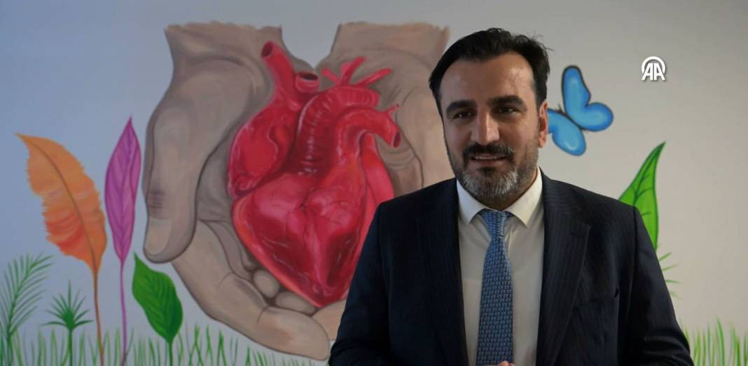 Hastanenin engelli temizlik görevlisi yaptığı resimlerle dikkat çekti. Resim öğretmeni oldu - Resim: 21