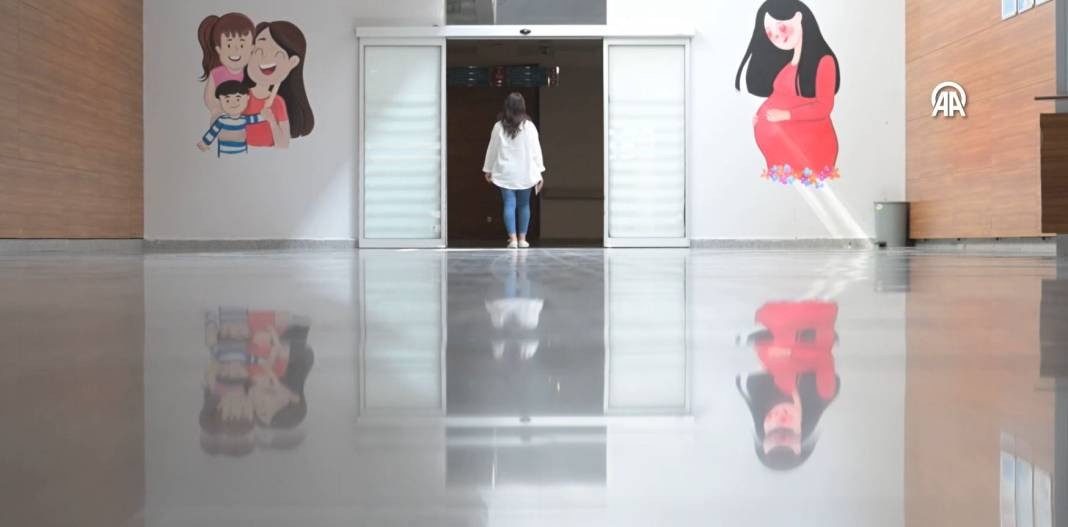 Hastanenin engelli temizlik görevlisi yaptığı resimlerle dikkat çekti. Resim öğretmeni oldu - Resim: 4