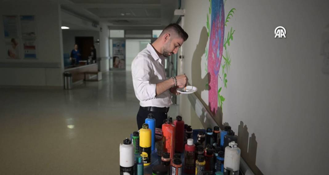 Hastanenin engelli temizlik görevlisi yaptığı resimlerle dikkat çekti. Resim öğretmeni oldu - Resim: 6