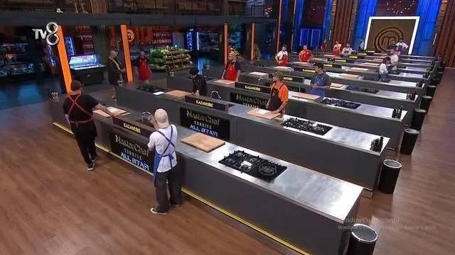 MasterChef'te kriz! Mehmet Şef resti çekti - Resim: 2