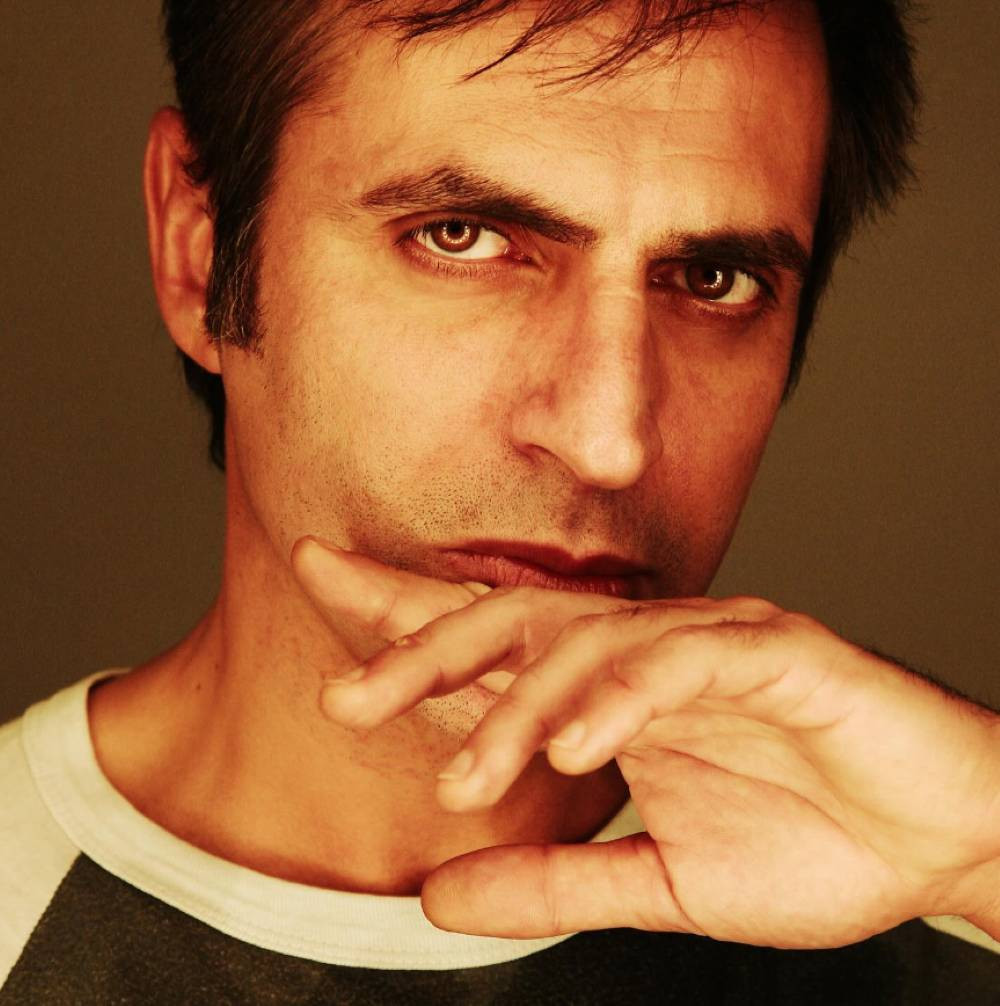 Cinsel içerikli mesajlar Teoman’ın kabusu oldu. Takıntılı hayranı ünlü sanatçının soyadını kullanmaya başladı - Resim: 2