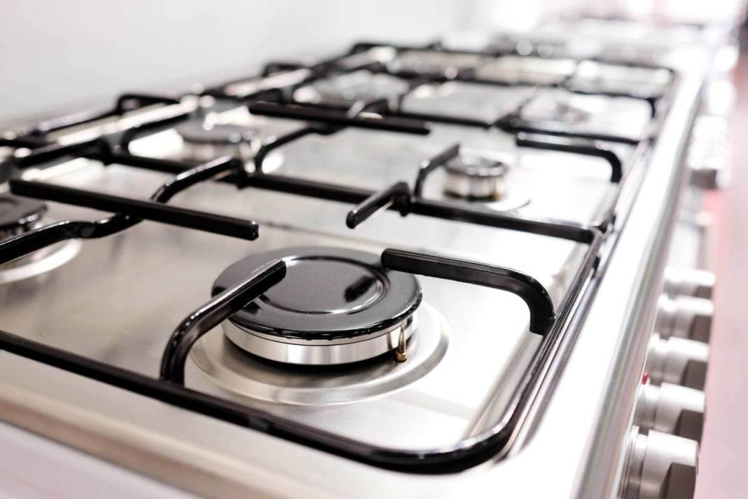 Sadece tek malzeme ile matlaşan ocak yeni alınmış gibi olacak - Resim: 5