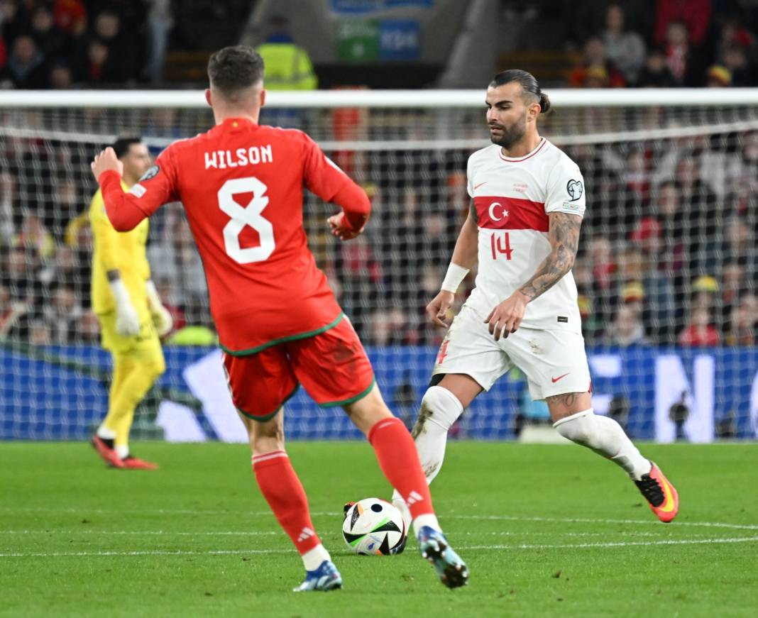 Bir avuç Türk Galler'i salladı. Milli Takımı ayağa kaldırdı 35 bin kişilik Cardiff Stadı'nı 'Türkiye Türkiye' diye inlettiler - Resim: 16