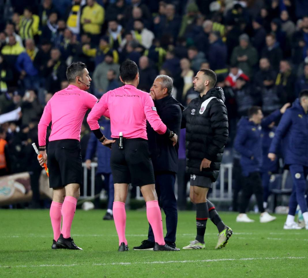 Fenerbahçe kabustan böyle uyandı. Karagümrük maçının en kritik anları - Resim: 77