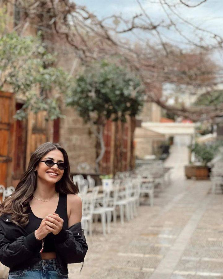 Gönül Dağı'nın yıldızı Hazal Çağlar süper mini elbisesiyle poz verdi. Beğeni butonu çöktü - Resim: 20