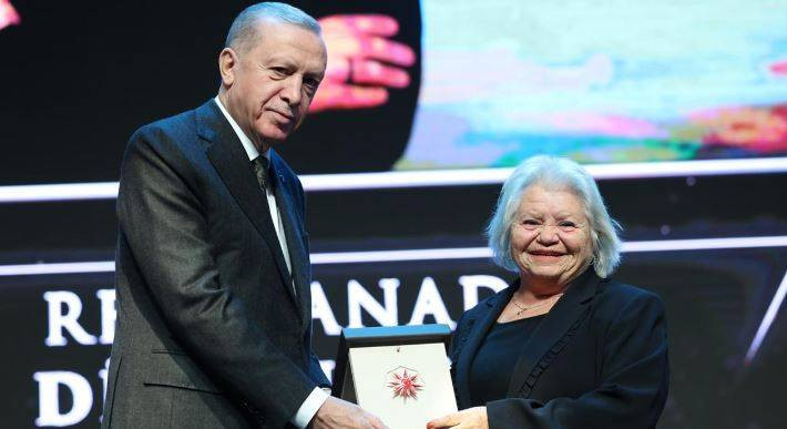 Cumhurbaşkanı Sarayda Kültür ve Sanat Büyük Ödüllerini dağıttı. Ödüllerin hepsi aynı mahalleye gitti - Resim: 11