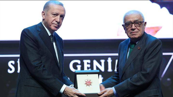 Cumhurbaşkanı Sarayda Kültür ve Sanat Büyük Ödüllerini dağıttı. Ödüllerin hepsi aynı mahalleye gitti - Resim: 4