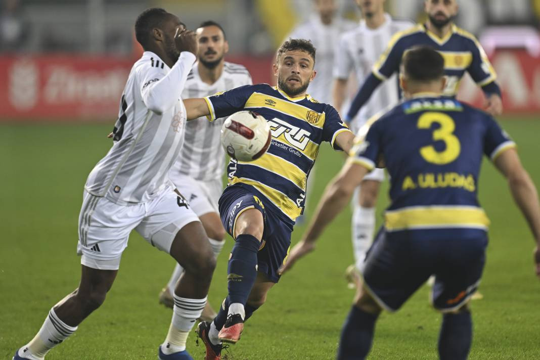 Başkent'te mücadele çok galip yok. Ankaragücü Beşiktaş maçının fotoromanı... - Resim: 32