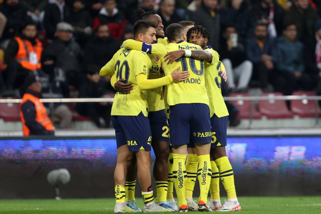 Fotoğraflarla Kayserispor Fenerbahçe maçı... Nefes kesen maçta neler oldu neler - Resim: 18