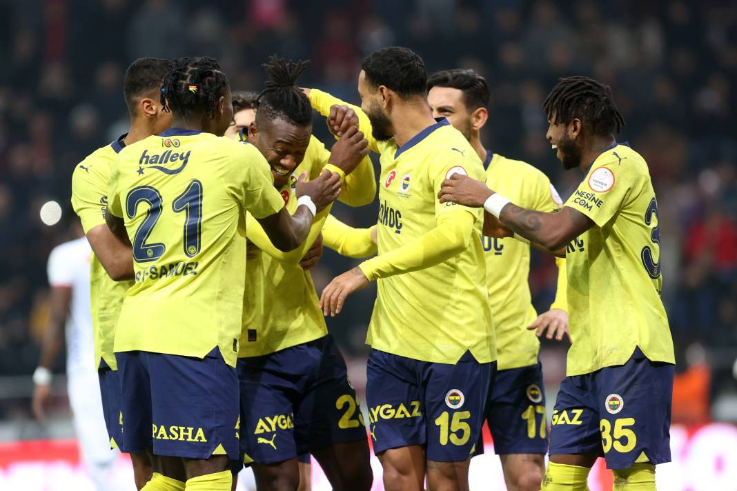 Fotoğraflarla Kayserispor Fenerbahçe maçı... Nefes kesen maçta neler oldu neler - Resim: 27