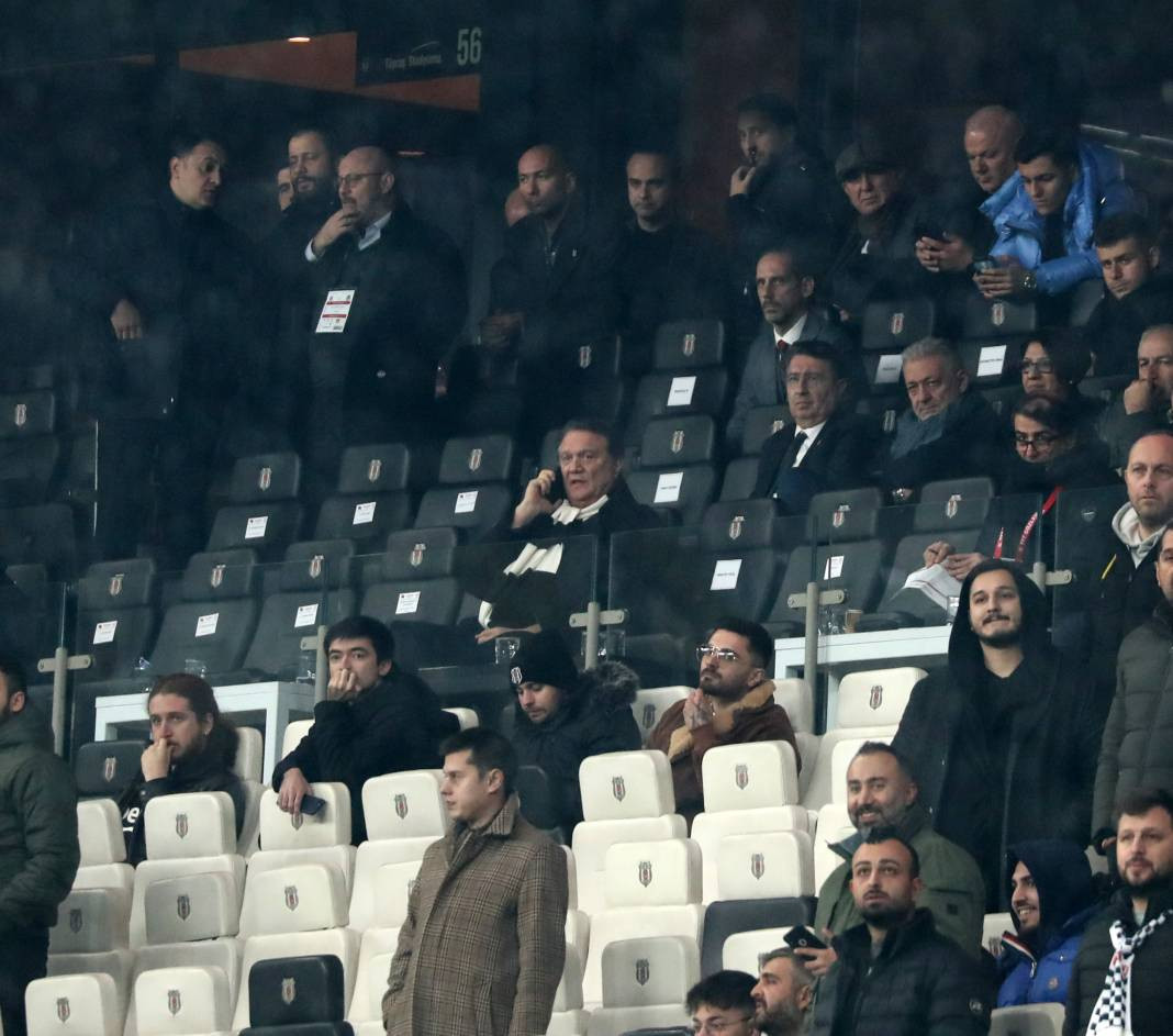 Beşiktaş taraftarı için sezon artık çile! Alanya'dan 3 yediler maç sonu özür dilediler. Alanyaspor Beşiktaş maçının çok özel fotoğrafları - Resim: 18